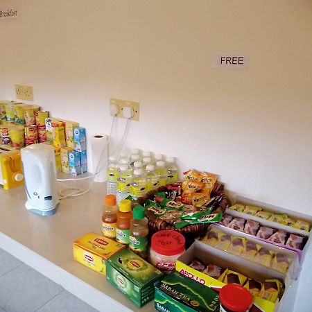 Formula One Bed And Breakfast F1 Sepang Klia Klia2 Kuala Lumpur International Airport Transit Nilai Εξωτερικό φωτογραφία